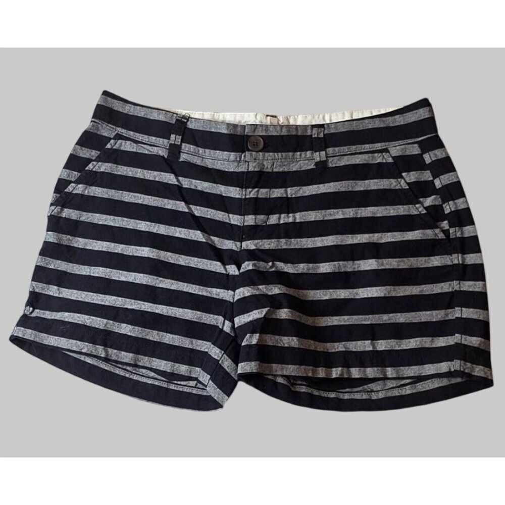 Women's Old Navy Chino Shorts size: 2